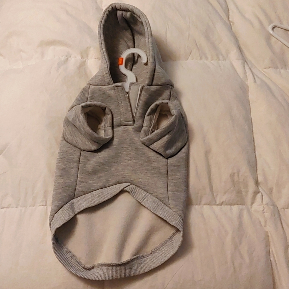Sydney & Co pets New size small